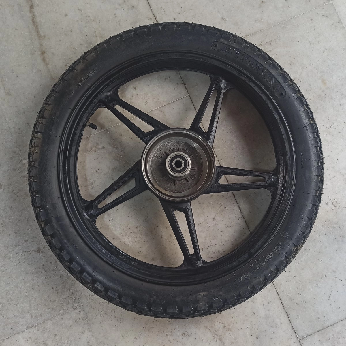 Mondial Mondial Mx Grumble Arka Jant + lastik dahil